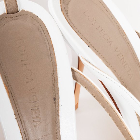 Bottega Veneta White Leather Stretch Strap Sandals - Picture 9 of 9